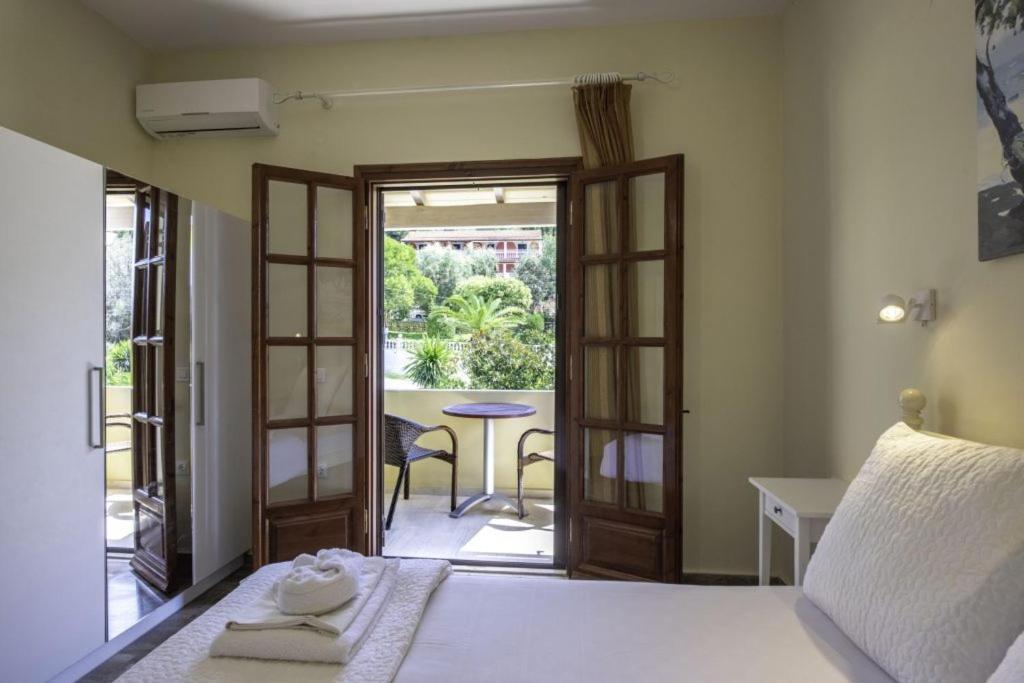 Miltiadis Apartments Spiti Miltiadis Agios Georgios Pagon Exterior foto