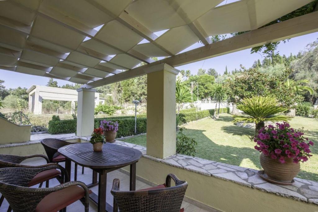 Miltiadis Apartments Spiti Miltiadis Agios Georgios Pagon Exterior foto