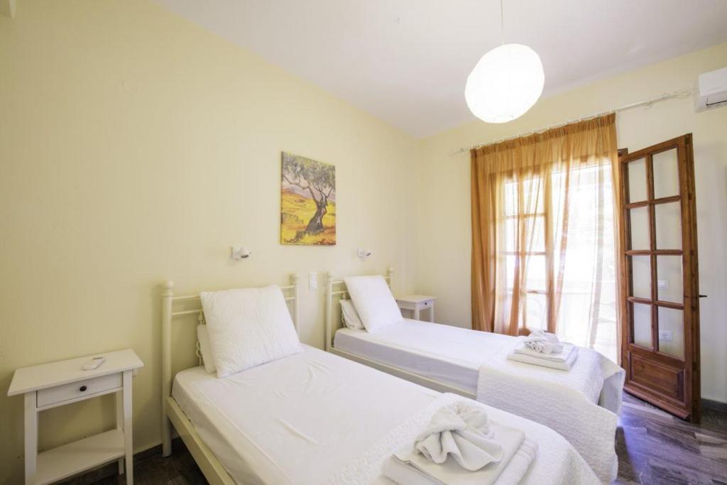 Miltiadis Apartments Spiti Miltiadis Agios Georgios Pagon Exterior foto